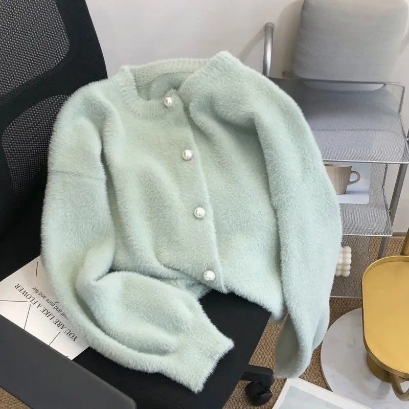 The Knitted Women's Cardigan with Round Neck - Sophie