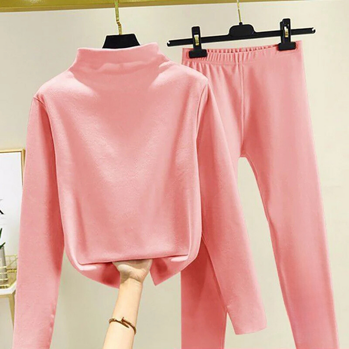 Two-piece women's winter set with fleece pullover and trousers – Eva