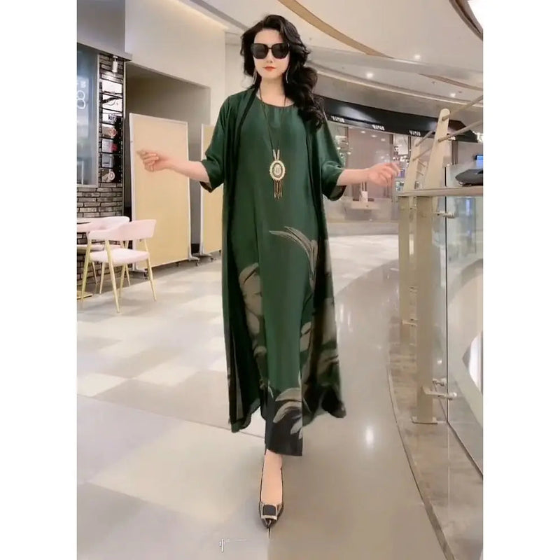 Women's maxi dress with straight cut and long sleeves – Yara