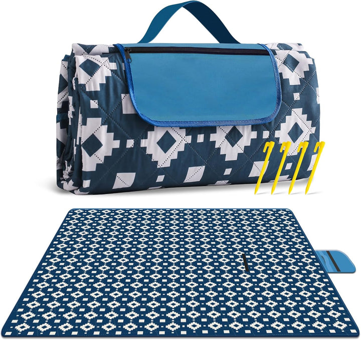 Extra Large Waterproof Picnic Blanket 200 × 200 cm with 3 Layers – MeadowRest
