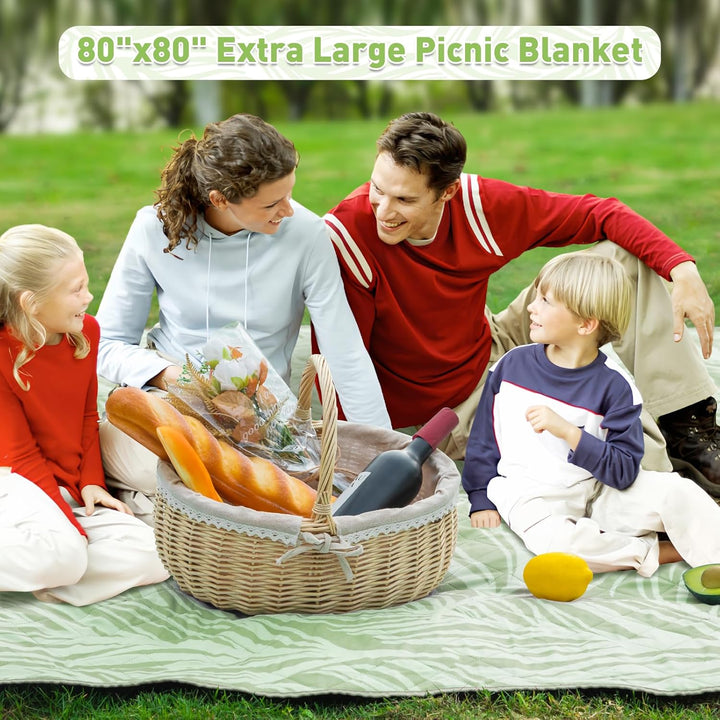 Extra Large Waterproof Picnic Blanket 200 × 200 cm with 3 Layers – MeadowRest