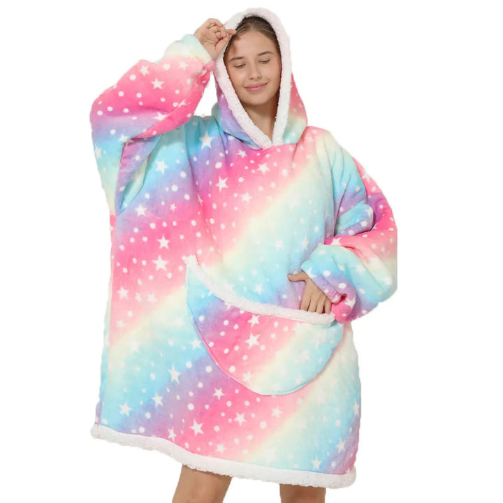 Oversized fleece blanket with hood & pockets – SnugJoy