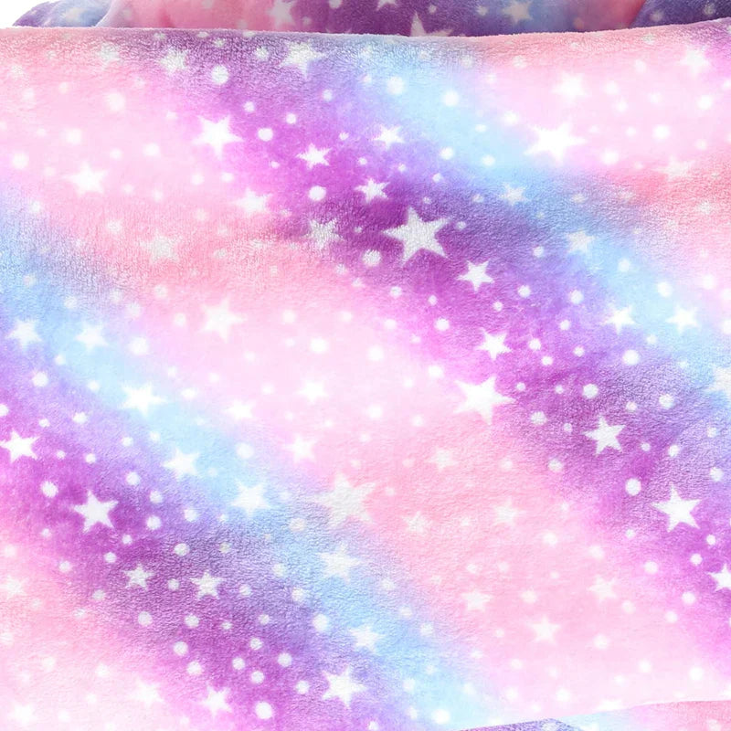 Oversized fleece blanket with hood & pockets – SnugJoy