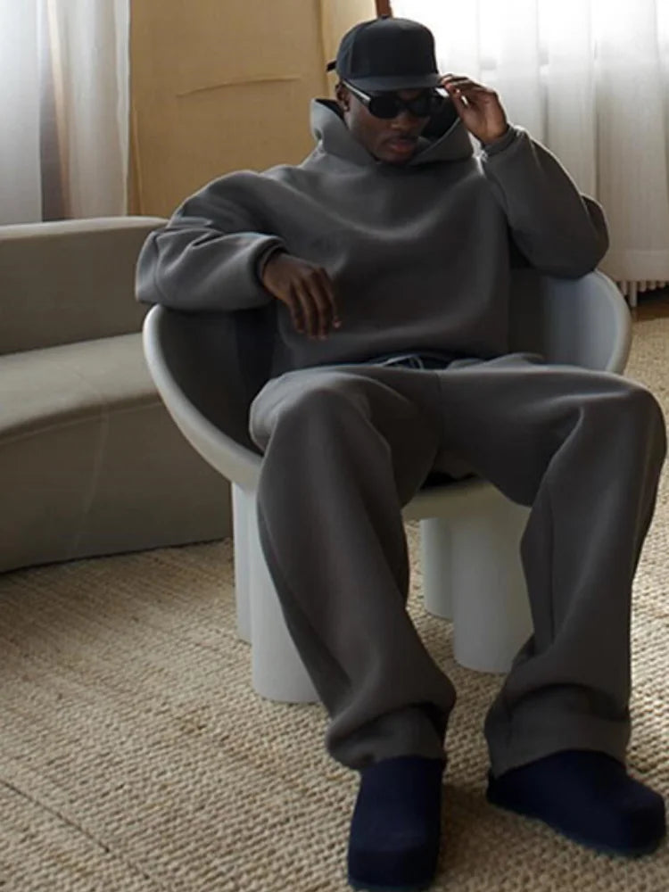 Oversized men's tracksuit with hoodie & jogging trousers – Bastian