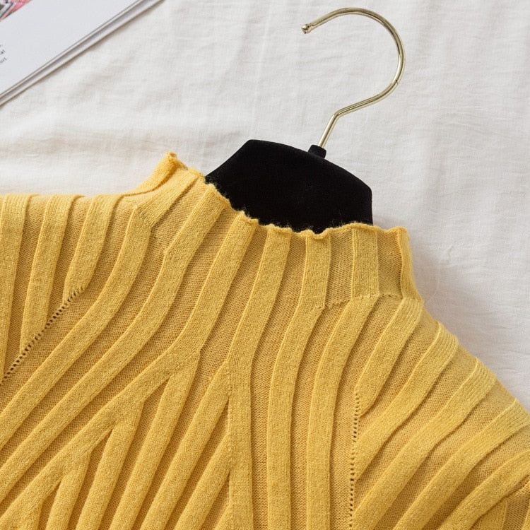 Ladies' knitted jumper with a roll neck and long sleeves – Elodie