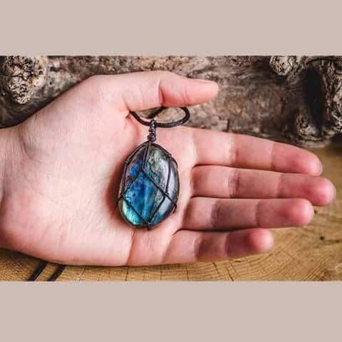 Astrid Dragonheart Labradorite Necklace-State of Style