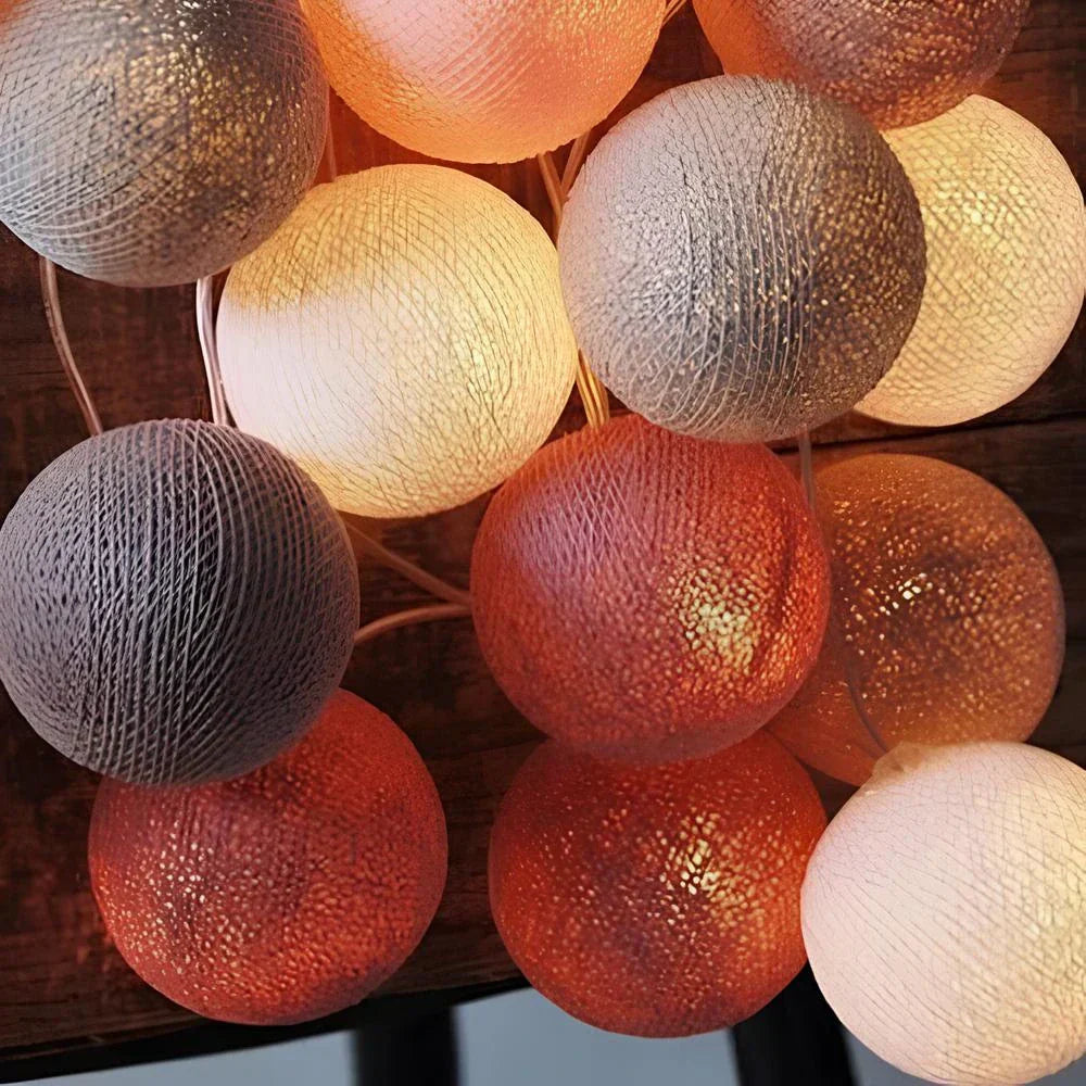 Atmospheric Ball String Lights - LumaBreeze-Bordeaux Red-150 cm-USB-State of Style