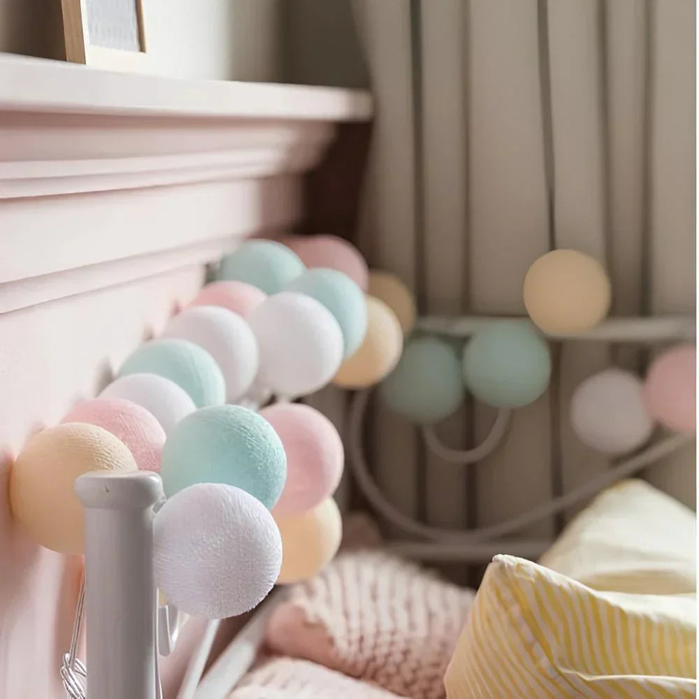 Atmospheric Ball String Lights - LumaBreeze-Candy-150 cm-USB-State of Style