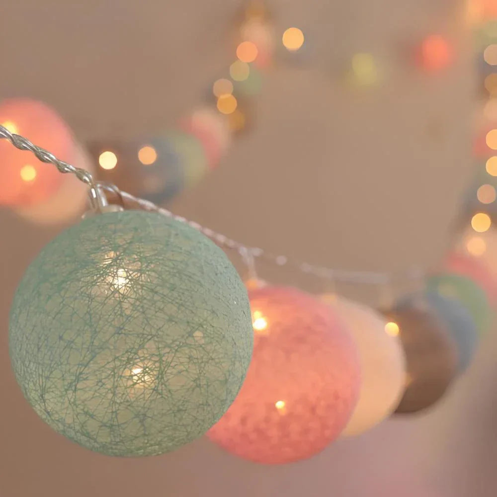Atmospheric Ball String Lights - LumaBreeze-Candy-150 cm-USB-State of Style