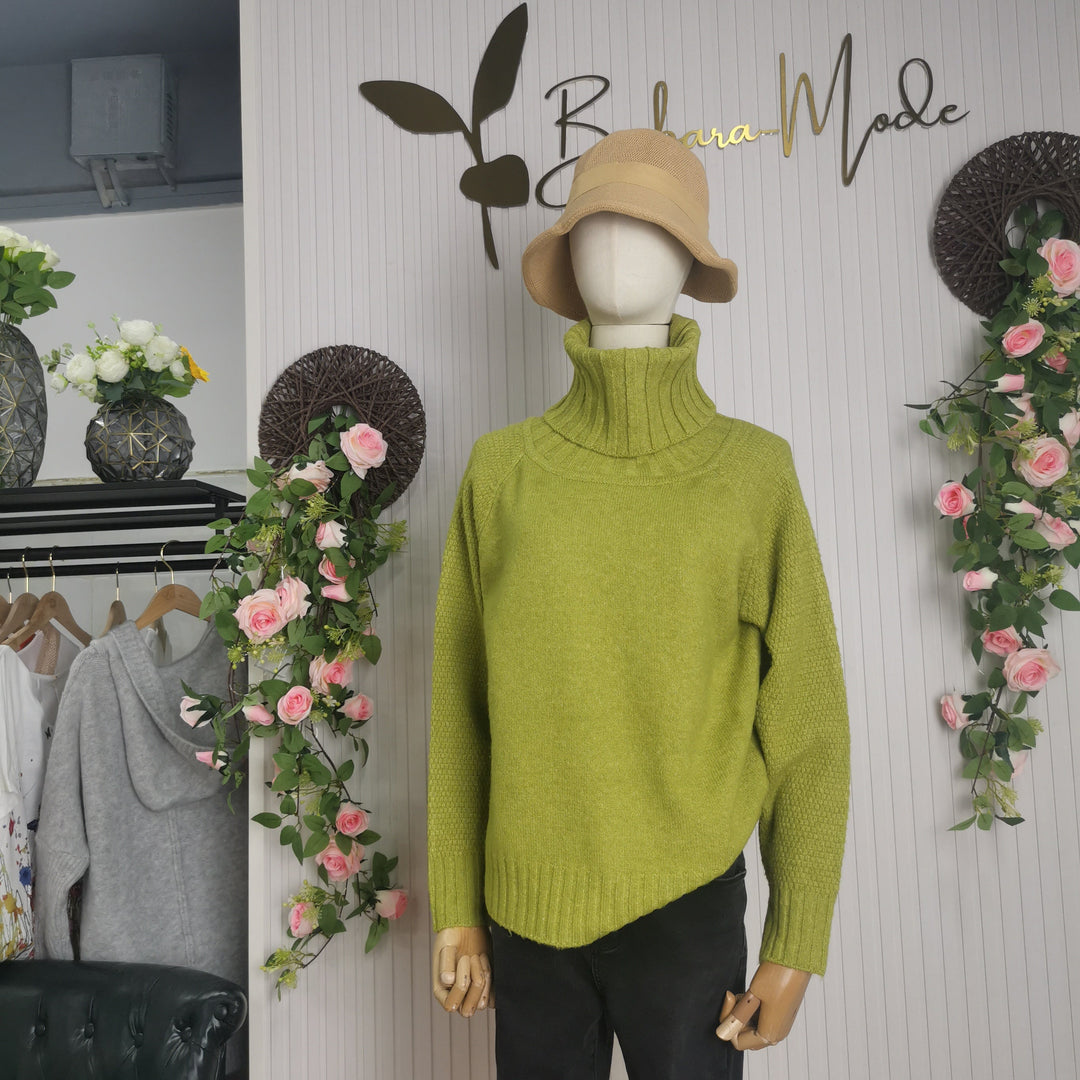 Bright Green, Oversized Knitted Turtleneck Sweater - AutumnGleam-S (36/38)-State of Style