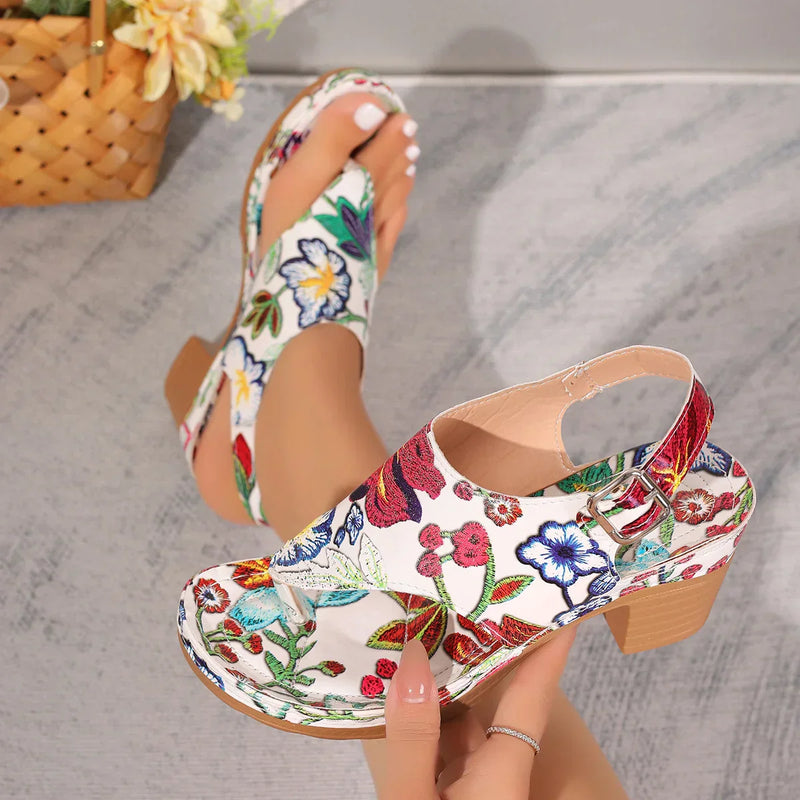 Colourful women's sandals with floral pattern and block heel – Yasmina-3-State of Style