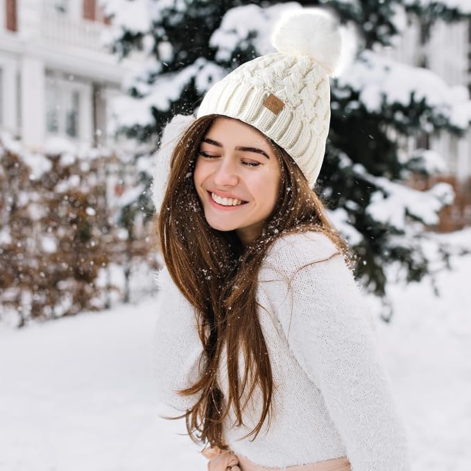 Comfortable Winter Pom Beanie - Yvonne-Beige-State of Style