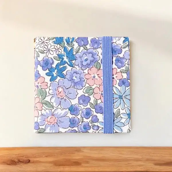Compact Creativity Anytime, Anywhere - KunstZet Watercolour Set-Purple Flowers-State of Style