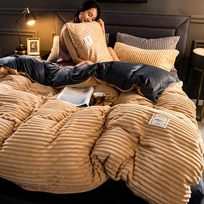 Cozy and Warm Winter Duvet - WinterHaven-Khaki-Duvet 150 x 200 cm-State of Style