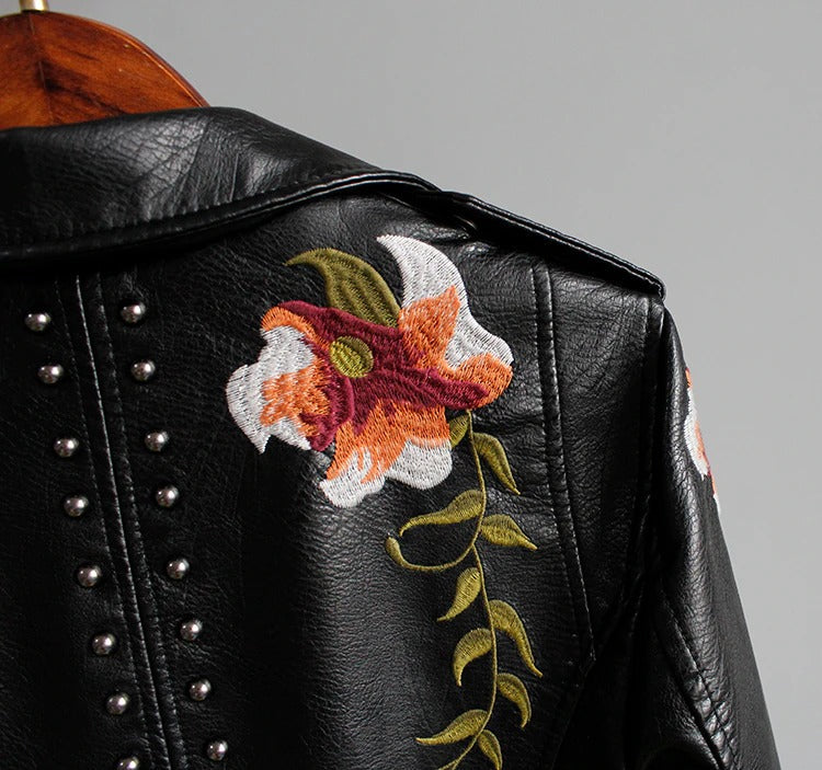 Embroidered women's faux leather biker jacket – Eleonora-Black-S-State of Style