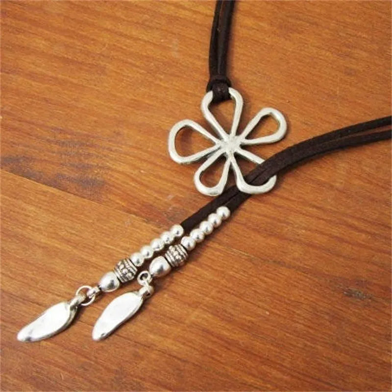 Ethnic Style Flower Necklace | Bohemian Floral Pendant-State of Style