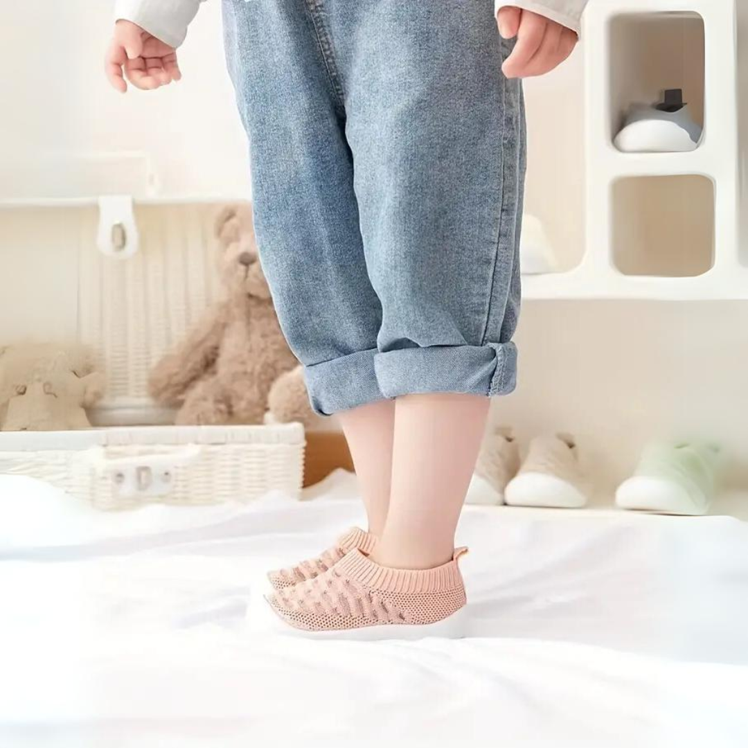 FlexiSteps – Breathable Barefoot Shoe for Toddlers-Pink-2-3-State of Style