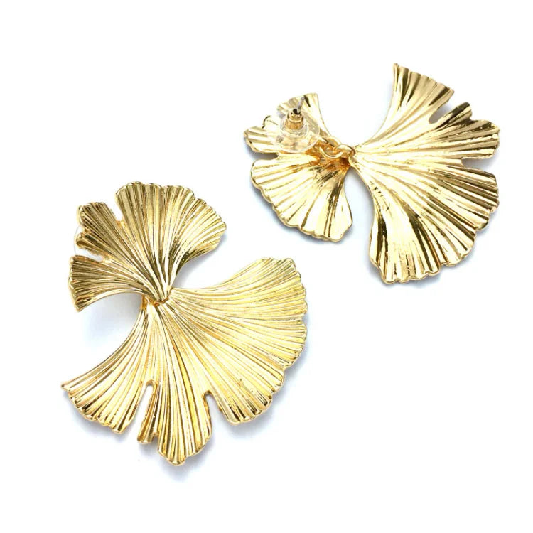 Flower Earrings in Gold and Silver - Liora-Gold-State of Style