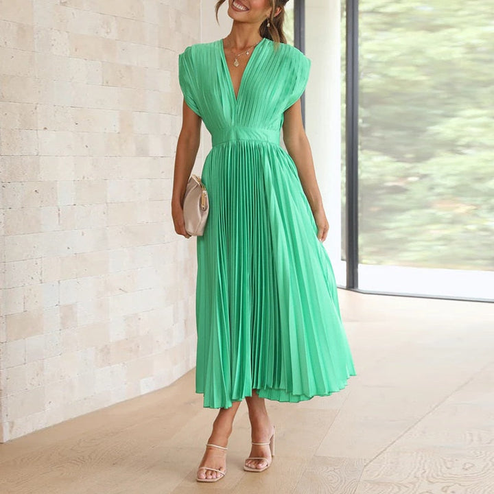 Flowing maxi dress with pleats and a V-neck – Noelle-Green-S-State of Style