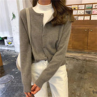 Isla - Comfortable Knitted Cardigan with Buttons-Black-One size-State of Style