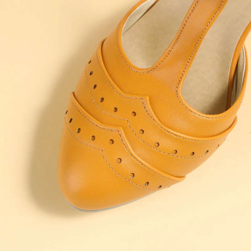 Kyla Leren Schuhe mit Spitzhacken-Schwarz-4-State of Style