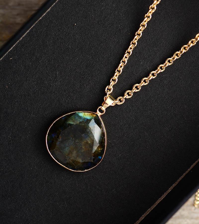 Labradorite Aura Necklace - Selene-State of Style