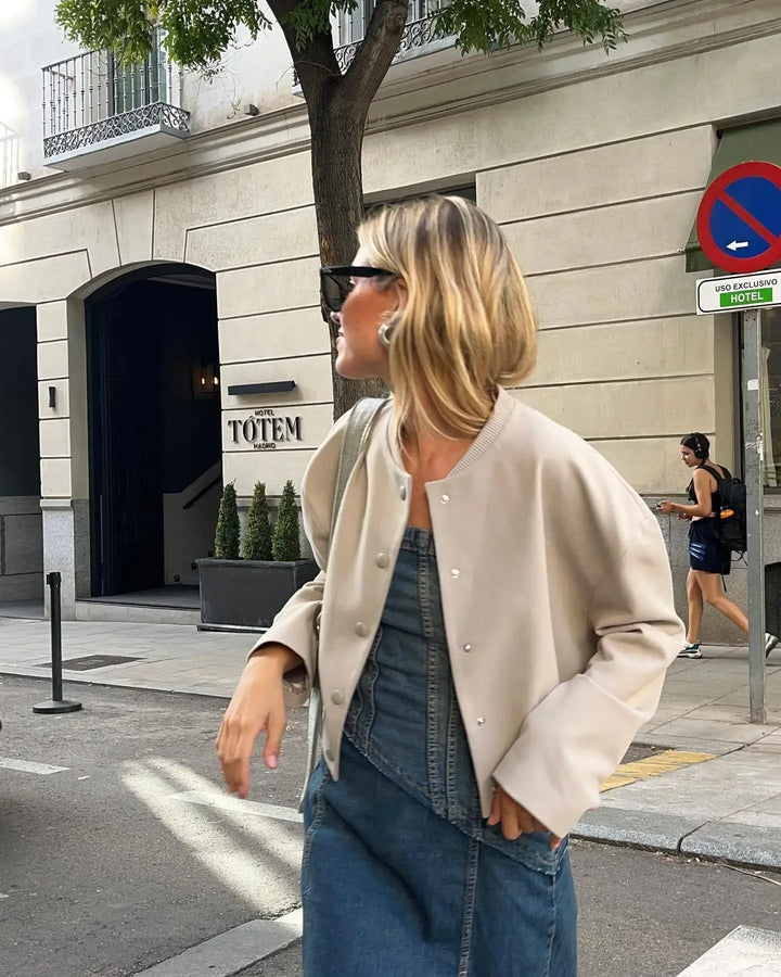 Light women's bomber jacket for summer – Casual chic with stand-up collar-Beige-S-State of Style