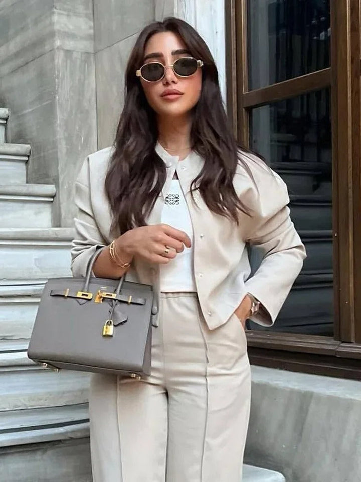 Light women's bomber jacket for summer – Casual chic with stand-up collar-Beige-S-State of Style