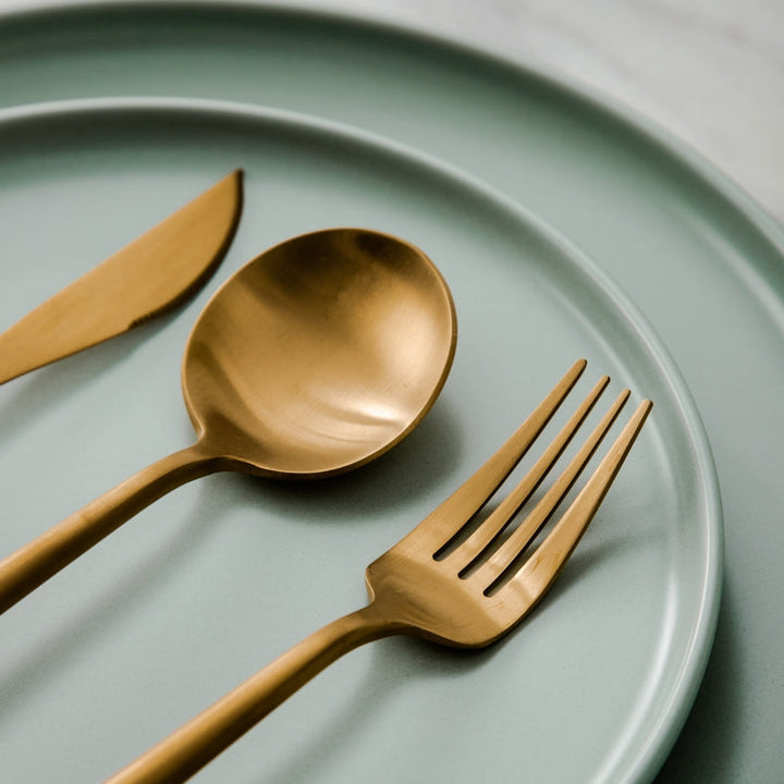 Minimalistic Cutlery for Modern Tables - PureSet-Matte Gold-Set for 4 people (20 pieces)-State of Style