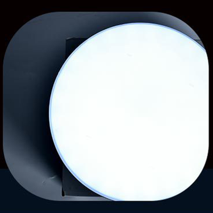 Multifunctional Outdoor Power Bank - TrailCharge-Cool White-State of Style