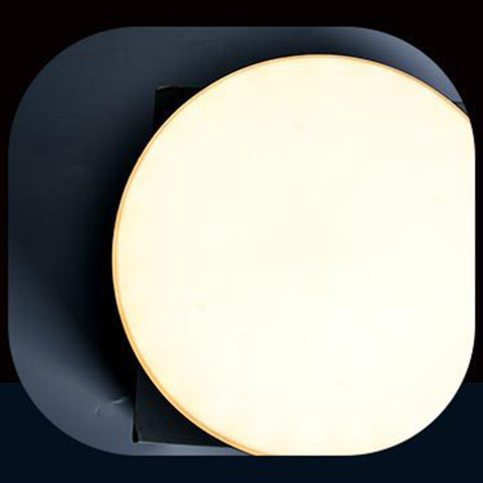 Multifunctional Outdoor Power Bank - TrailCharge-Warm White-State of Style