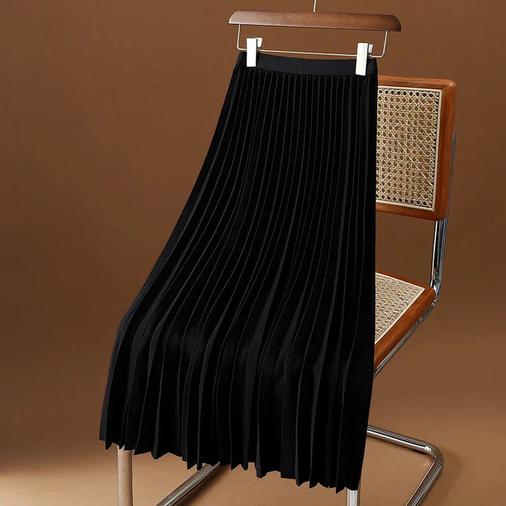Pleated A-line skirt – Aurelia-Black-S-State of Style