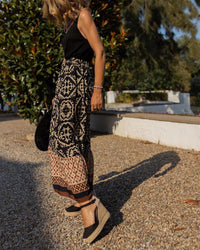 Printed Boho maxi skirt with a flowing cut & fringes – Yalina-Green-S-State of Style