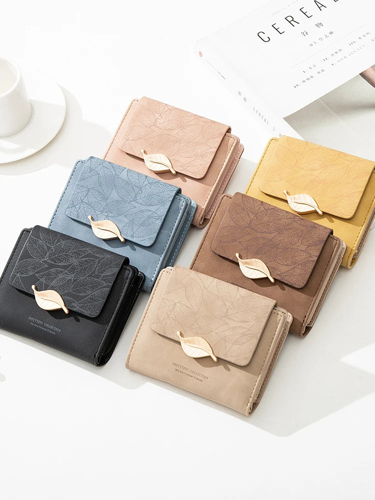 Retro-Style Wallet with Frosted Leaf Pattern-Pink-State of Style