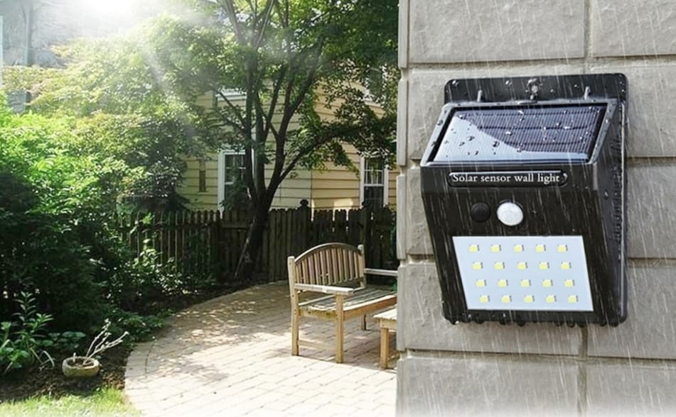 Set of 5 Solar LED Outdoor Lamps – LumaPath-State of Style