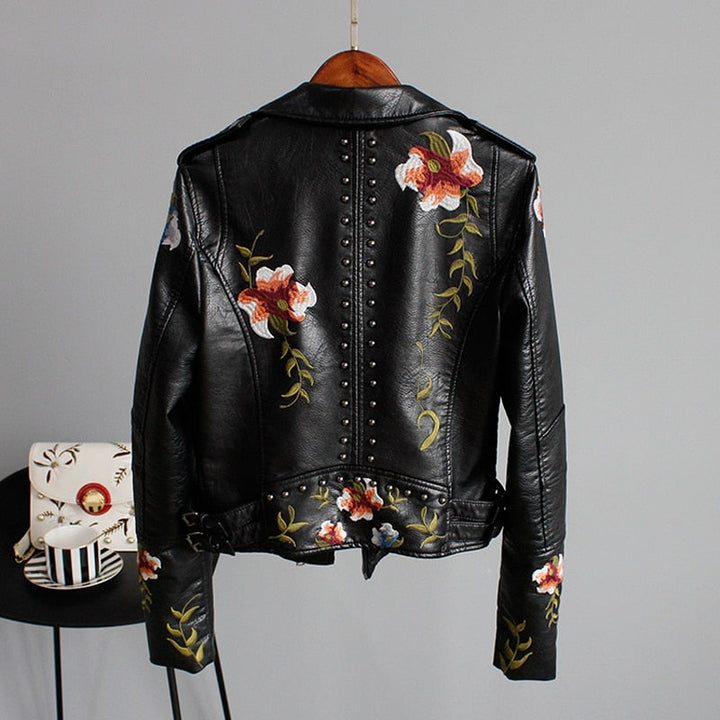 Short ladies' jacket made of faux leather with zip - Rona-White-S-State of Style