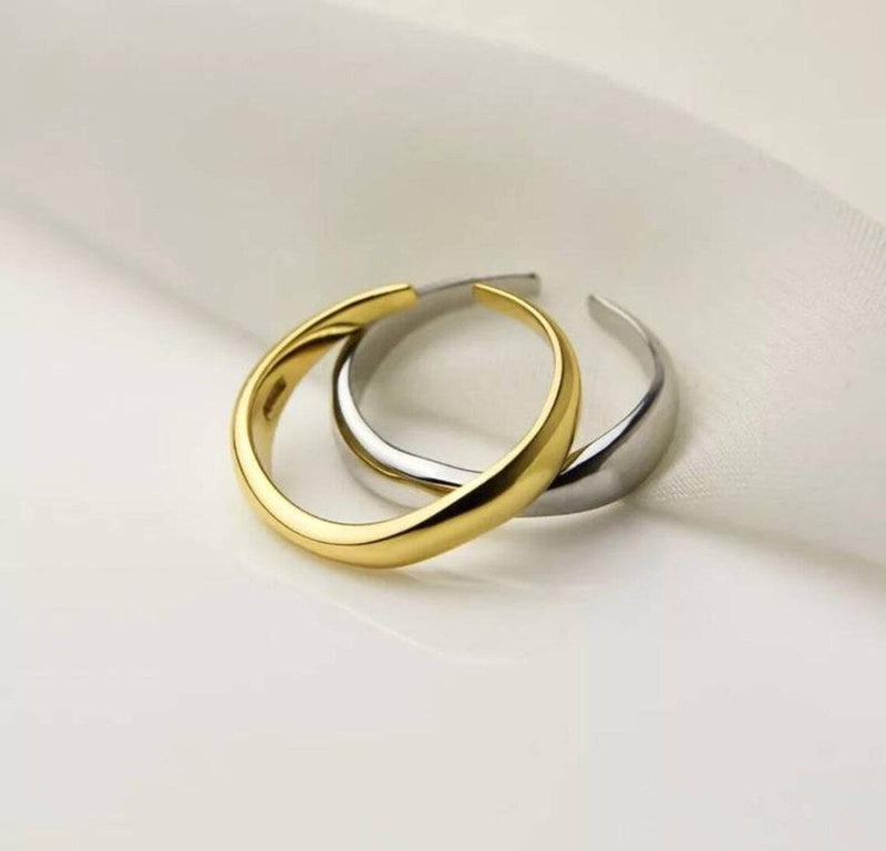 Silver Minimalist Wave Ring | Elegant Jewellery-GOLD-State of Style