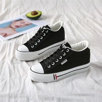 Stylish women's canvas sneakers with platform sole – Leonie-Black-3-State of Style