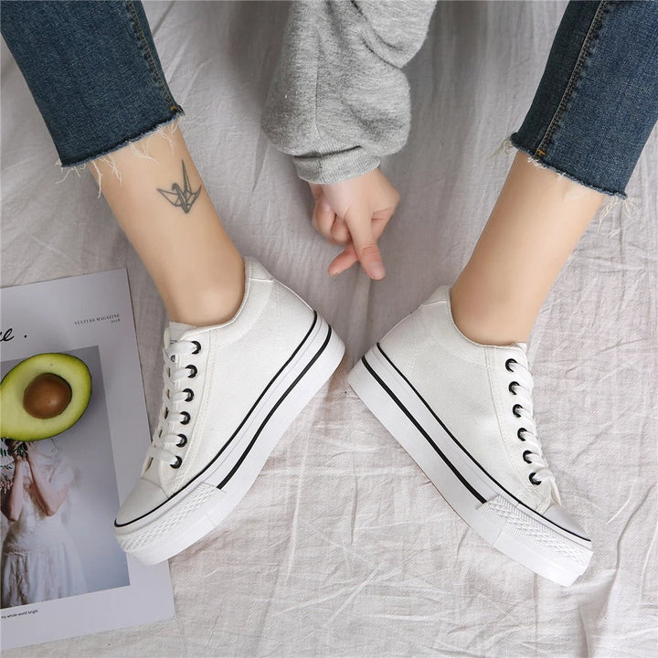 Stylish women's canvas sneakers with platform sole – Leonie-Dark blue-3-State of Style