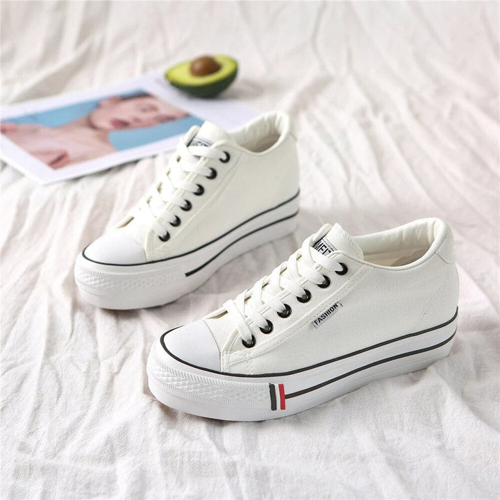Stylish women's canvas sneakers with platform sole – Leonie-White-3-State of Style