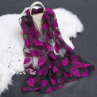 Trendy women's silk scarf with floral pattern and cut-out design – Fiora (1+1 FREE)-Pink leaves-State of Style