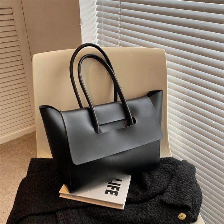 Urban Chic Tote - Martina-Black-State of Style