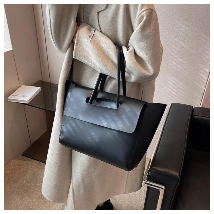 Urban Chic Tote - Martina-Brown-State of Style