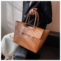 Urban Chic Tote - Martina-Brown-State of Style
