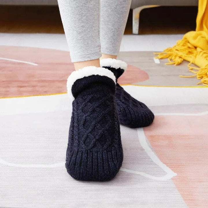 Verdict Cashmere Slippers - CozySteps-Black-2.5-6.0-State of Style