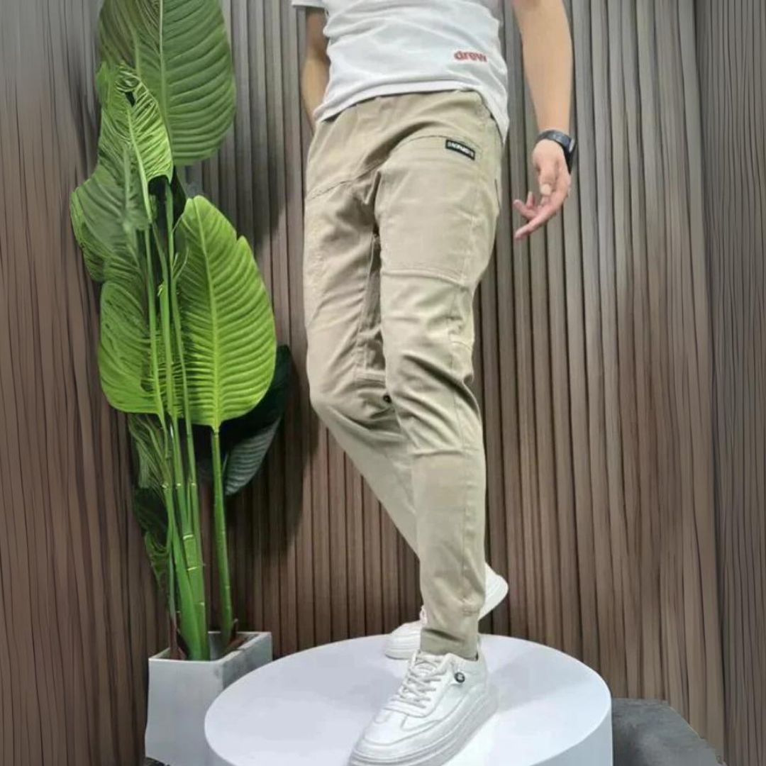 Versatile Men's Cargo Pants | Stylish and Functional-Black-29-State of Style
