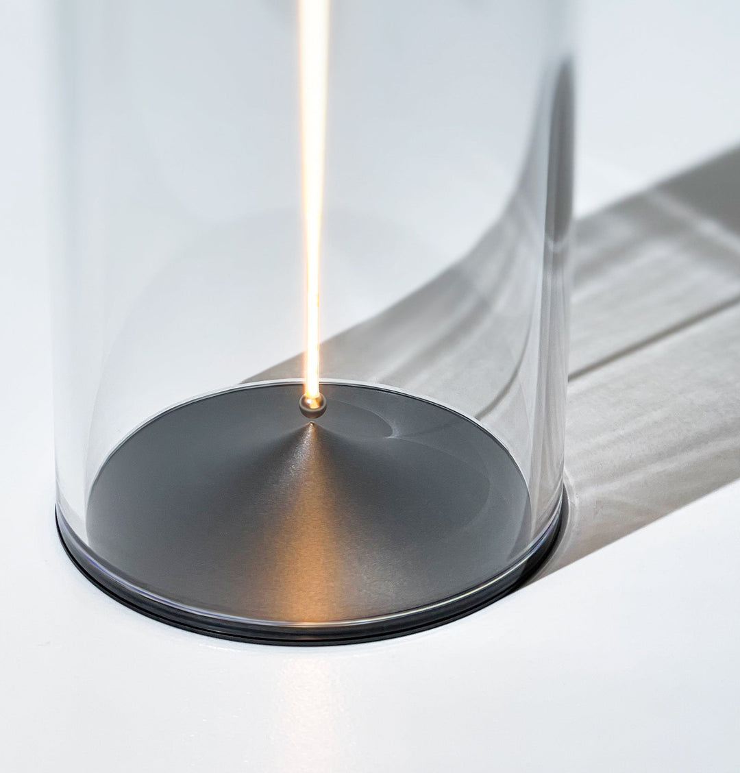 Wireless Mood Lamp - LumenFlow-24 × 9 cm-State of Style