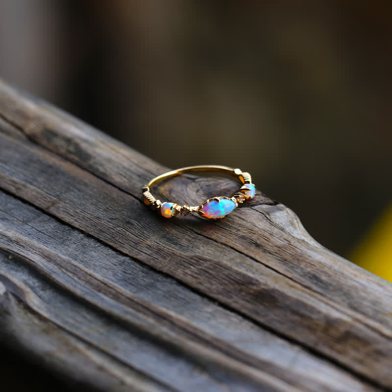 "Love and Sincerity" - Opal Vintage Ring - Isabella