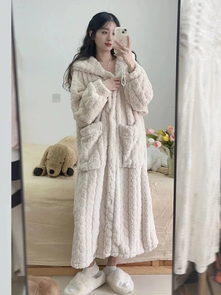 Amy Nightfall Bathrobe | Cosy and Warm
