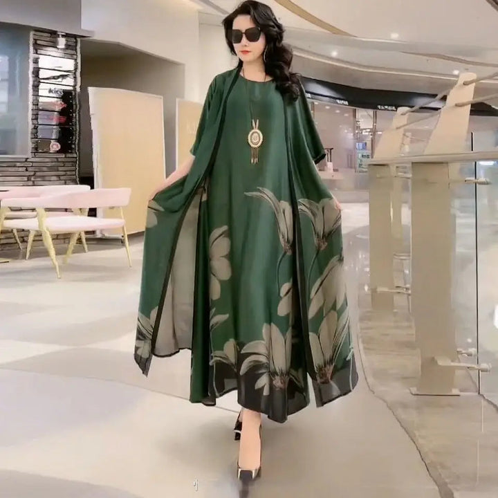 Women's maxi dress with straight cut and long sleeves – Yara